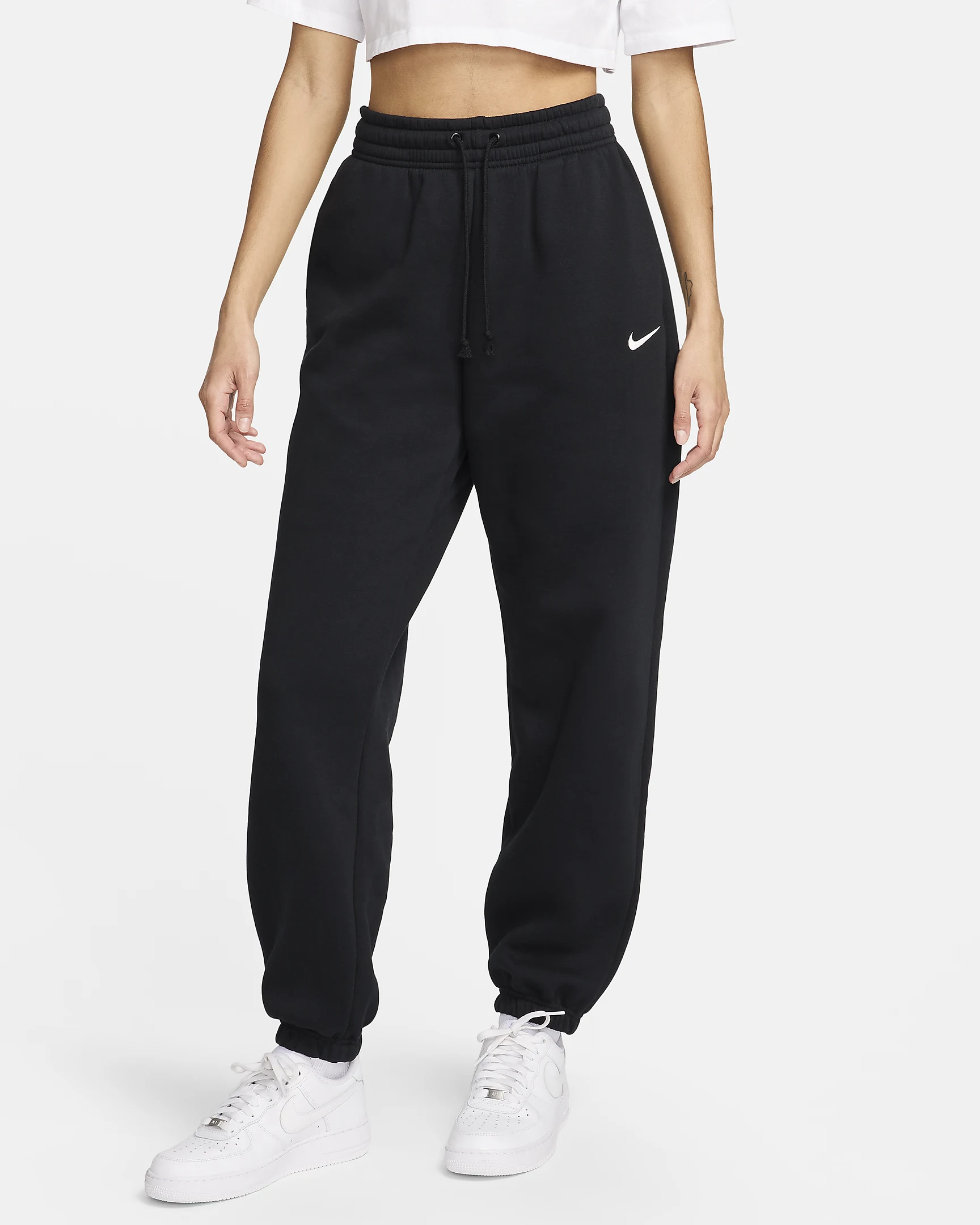 Nike’s New Oversized Tracksuit Womens